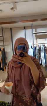 Huda Mehtab review photo