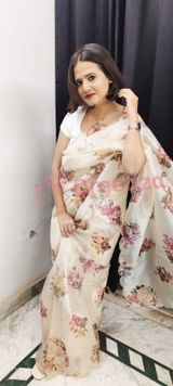 Deepa Jha review photo