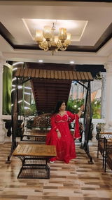 SHREYA Dasgupta review photo