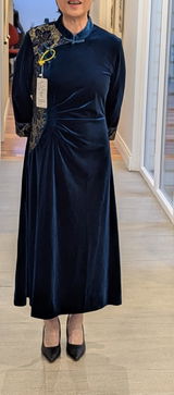Long Sleeves A-Line Velvet Qipao