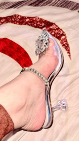 Azka Usman review photo