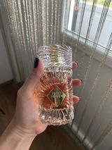 Anonim review photo