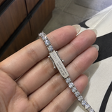 Courtney review photo