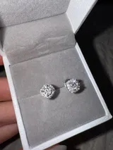 T***a review photo