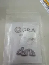 L***a review photo