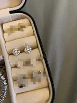 m***r review photo