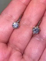 L***r review photo