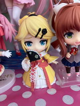 K.L review photo