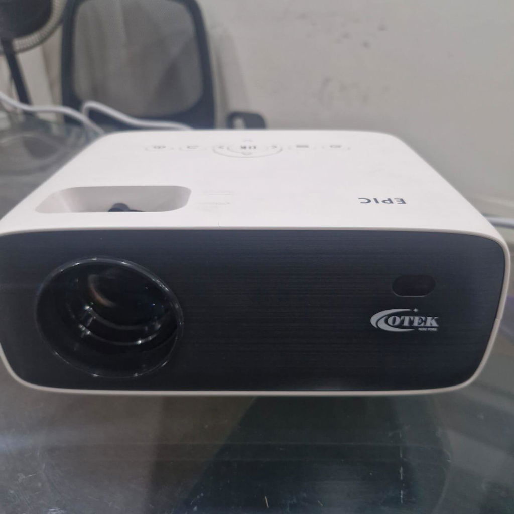 Epic Smart FHD Projector