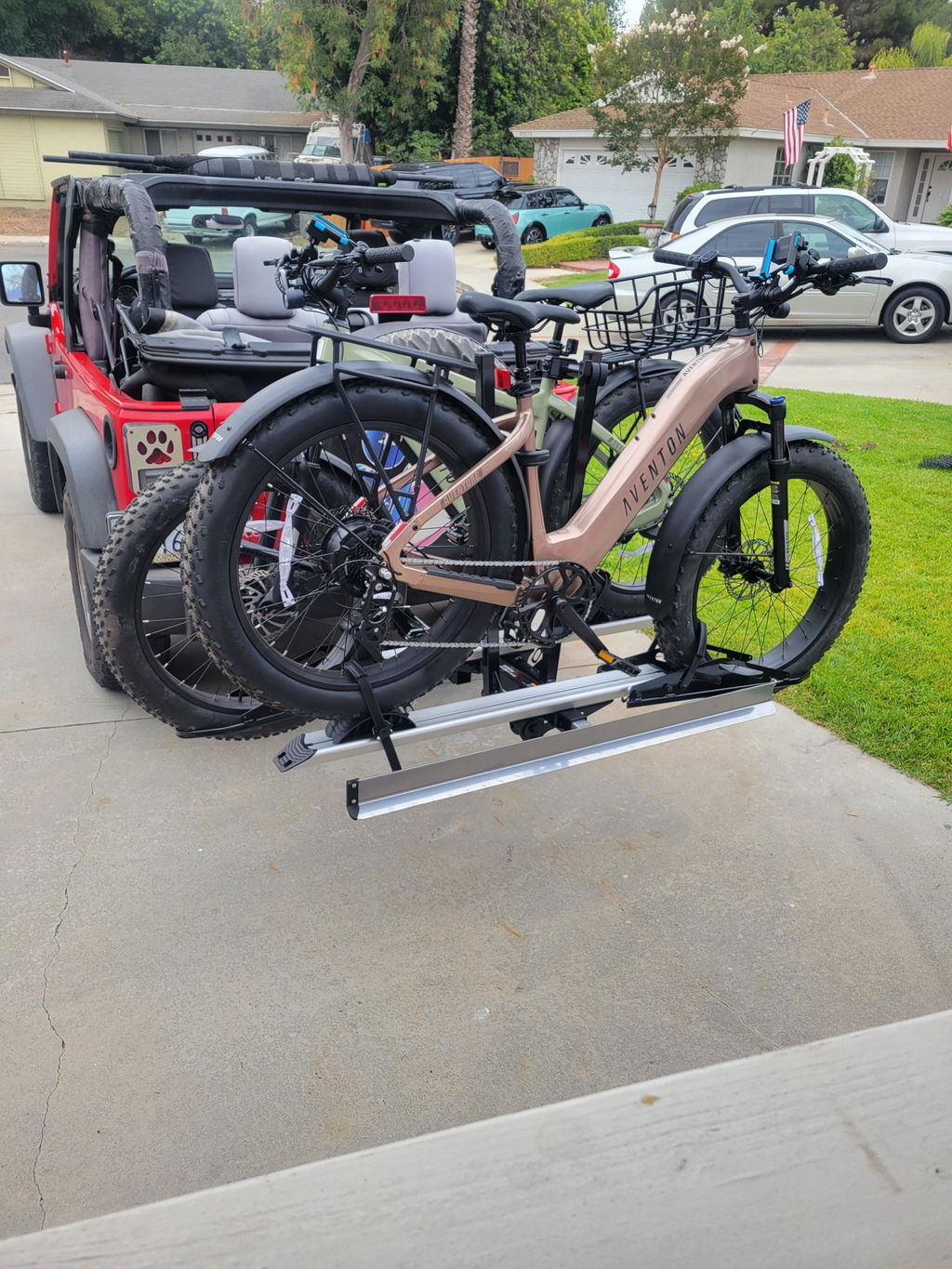 2-Bike Hitch E-Bike Rack with Ramp, Foldable with Lock