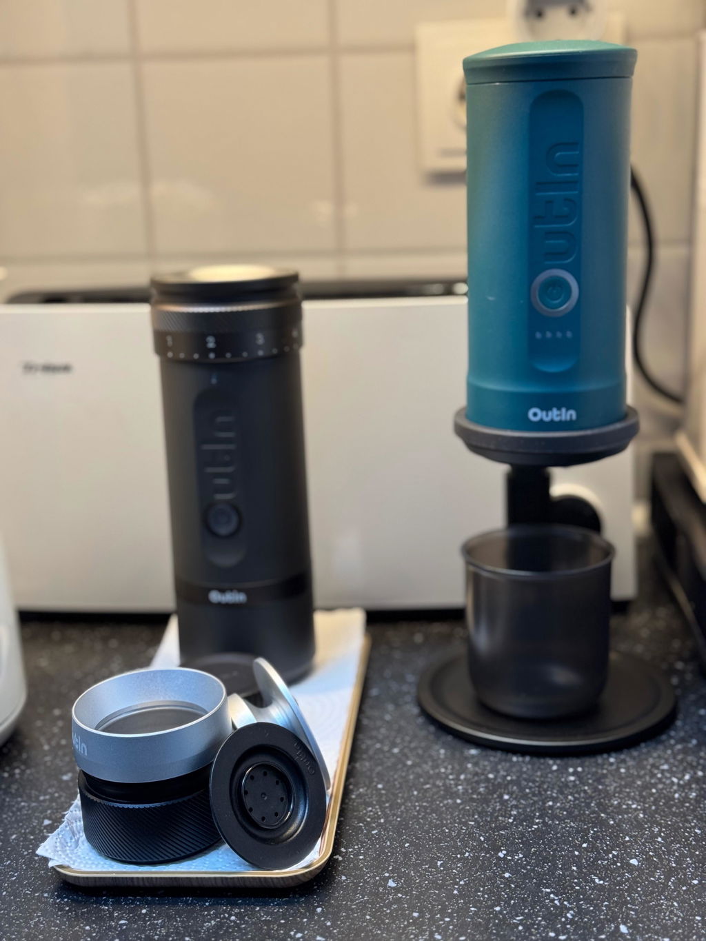 OutIn Fino Portable Electric Coffee Grinder