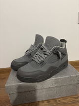 MN review photo