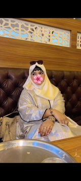 Fatima khan review photo