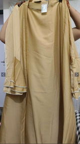 Zainab Ali review photo