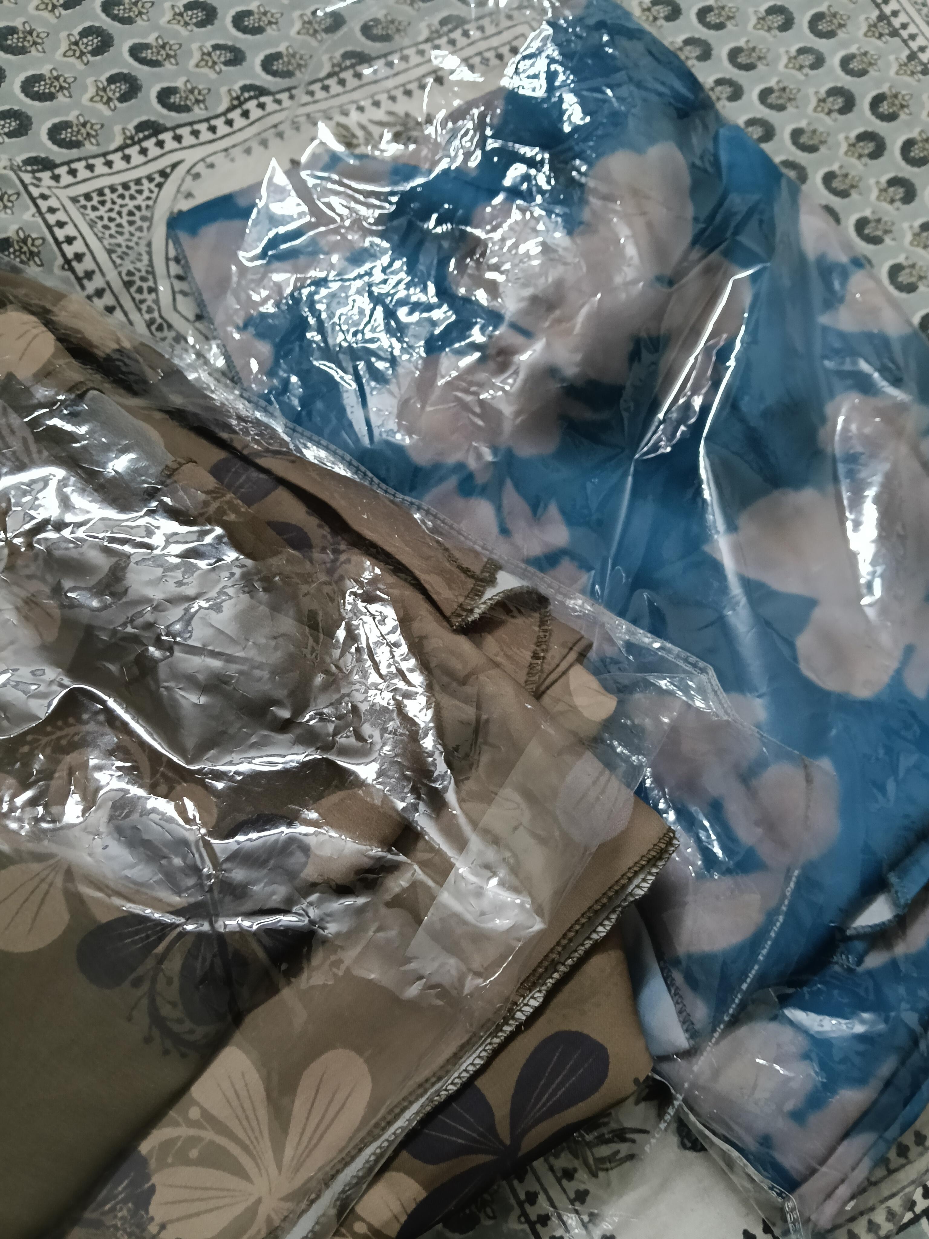 Falak Naz review photo