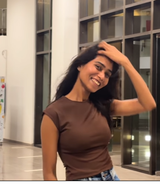 nidhi review photo
