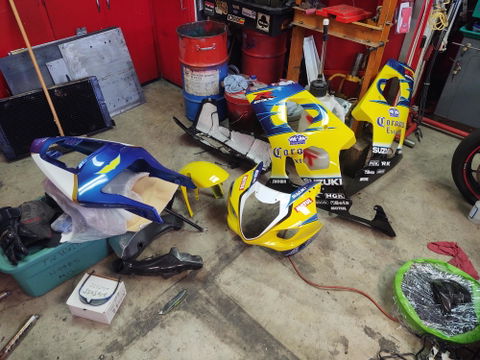 Injection Fairing kit for 03-04 GSX R1000 - Yellow, Blue - Corona #OYO87901823
