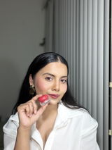 Saloni Desai review photo