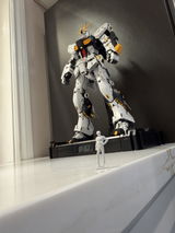 Breyton review photo