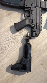 M. review photo