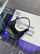 E.A. review photo