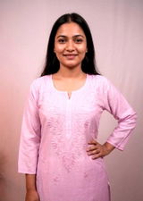 Adira Tiwari review photo