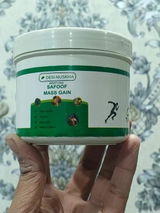 Ahmad review photo