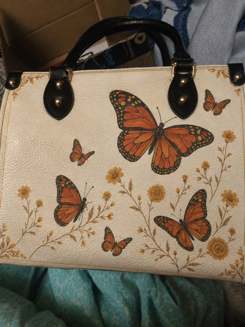 Exactly the kind of bag I was looking for by Adriana C.