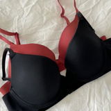 Manon B. review photo