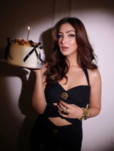 Anmol Bhatia review photo