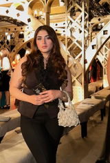 Gia Sharma review photo