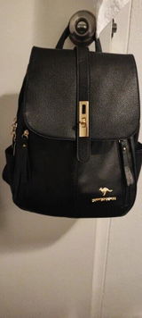 Antoinette review photo