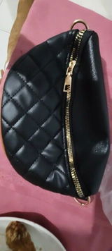 Laure review photo