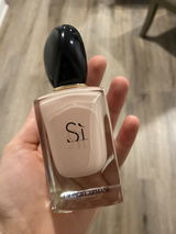 Nesrine Bouit review photo
