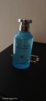 Anonyme review photo