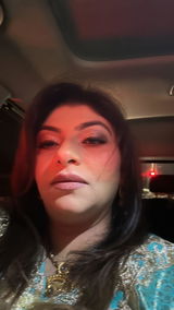 Seema malhotra review photo