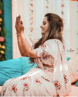 Smriti Vyas review photo