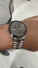 zeeshan review photo