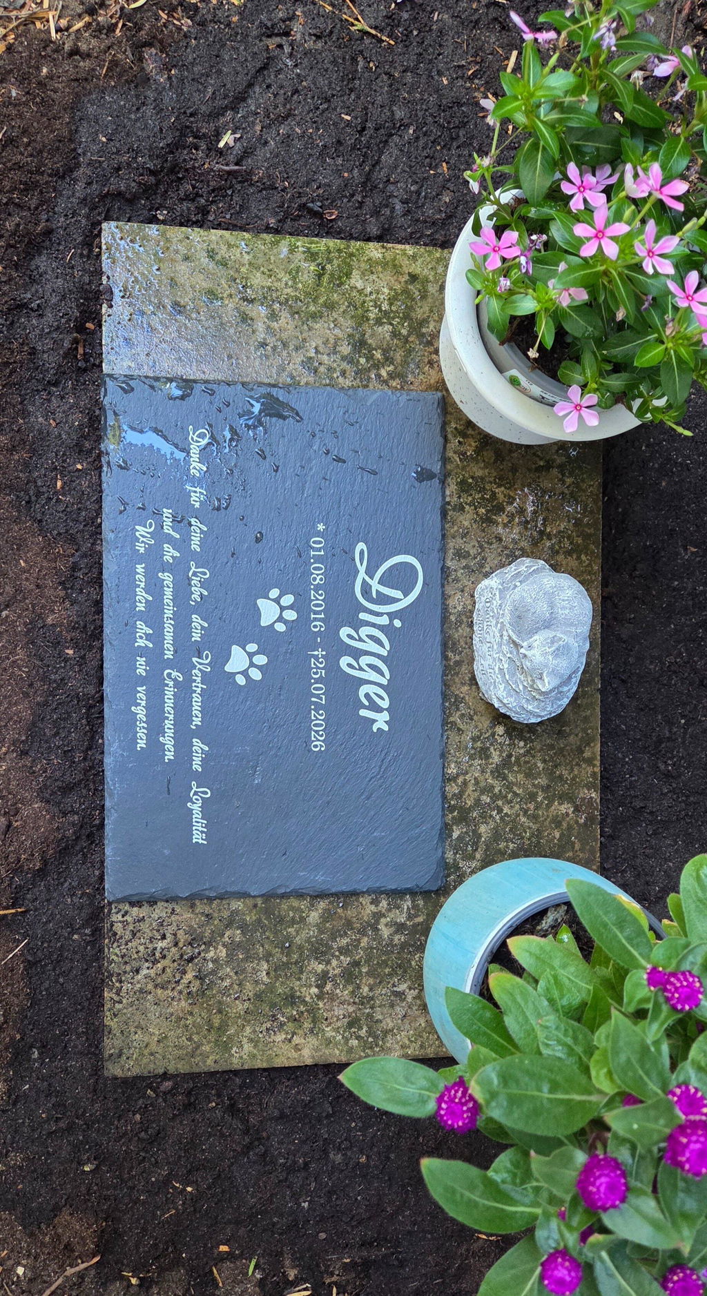 Personalisierter Schiefer Tiergrabstein 30x20cm - Text UV-Druck