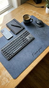 Asher Halmton review photo