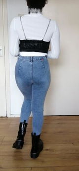 Y***n review photo