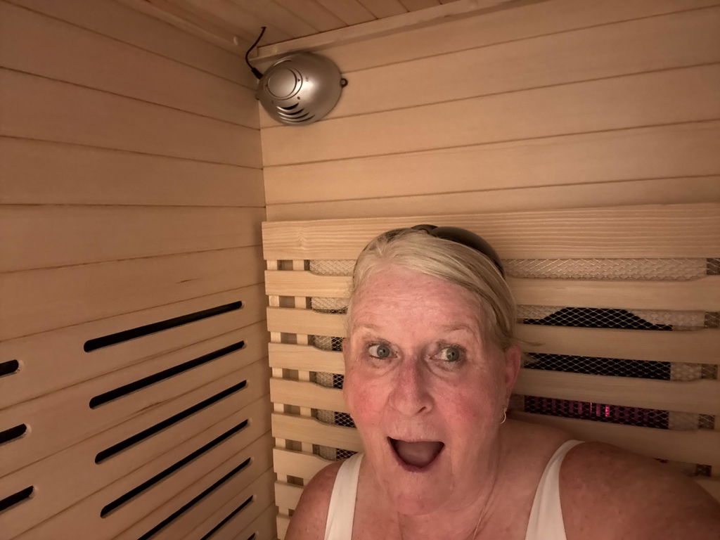 Peak Mini 1-Person Full Spectrum Infrared Sauna