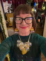 Emma Schooley review photo