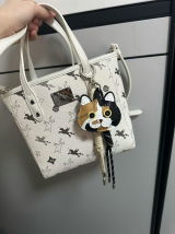 Mia review photo