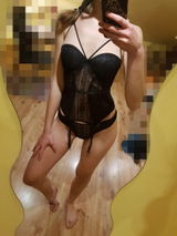 Ania review photo