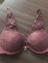 Eliza review photo