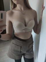 Laura review photo