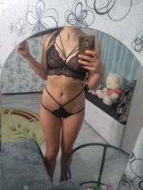Mia review photo