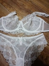 Eliza review photo