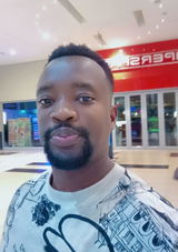 Tshepo Moleofe review photo